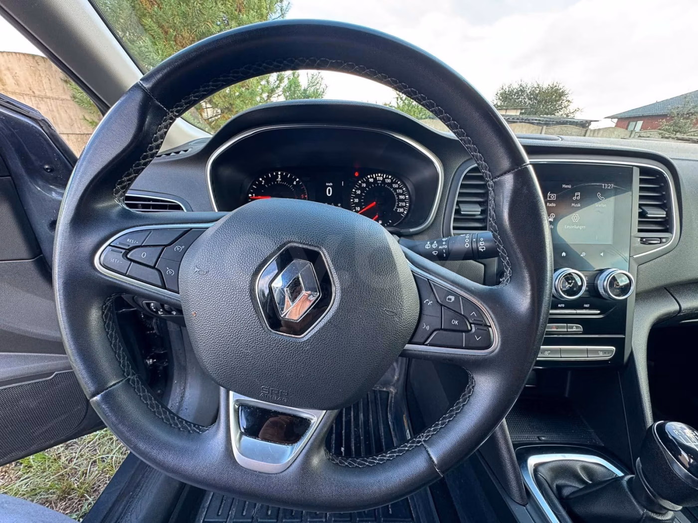 Renault Megane фото 12