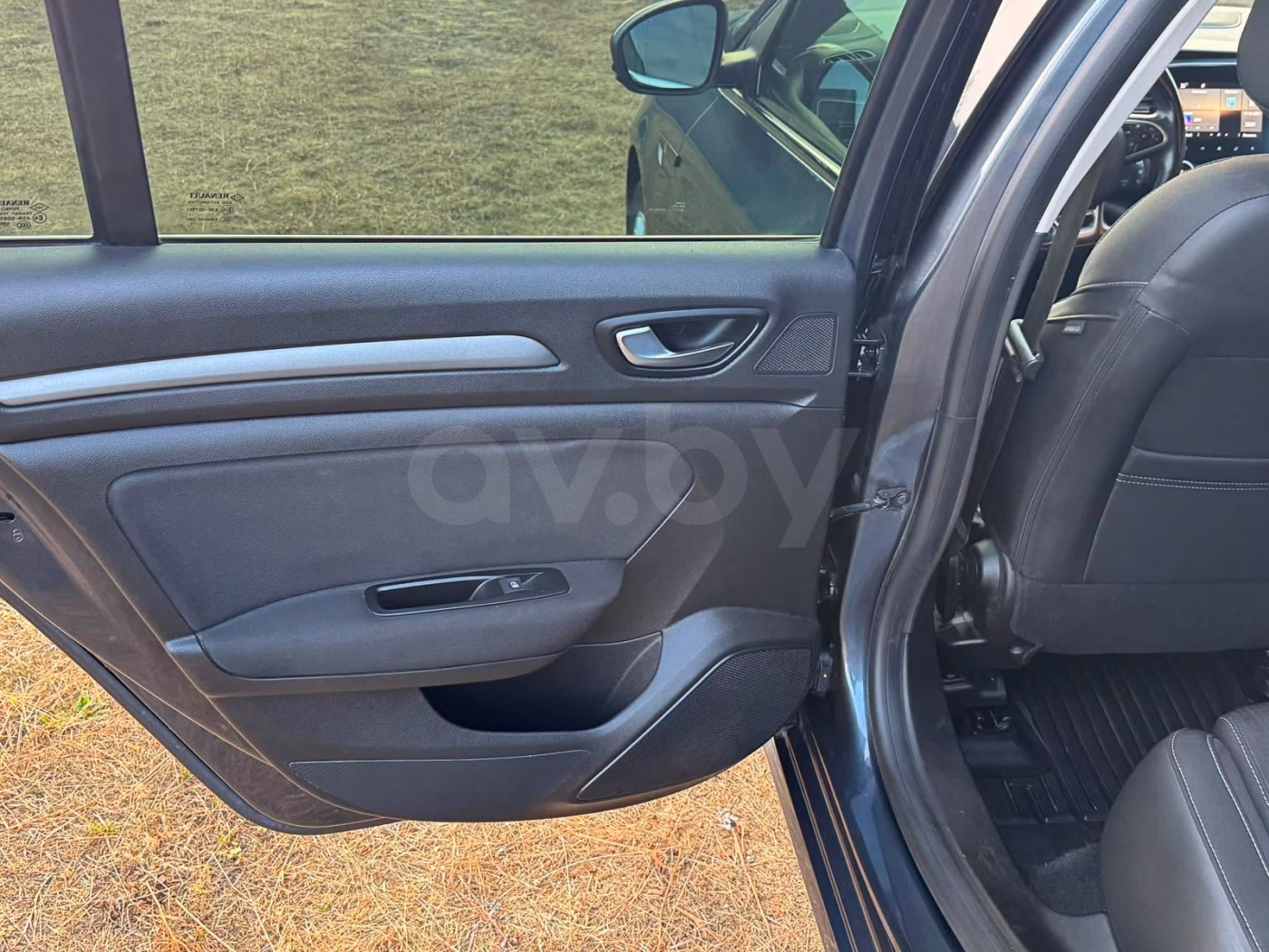 Renault Megane фото 17