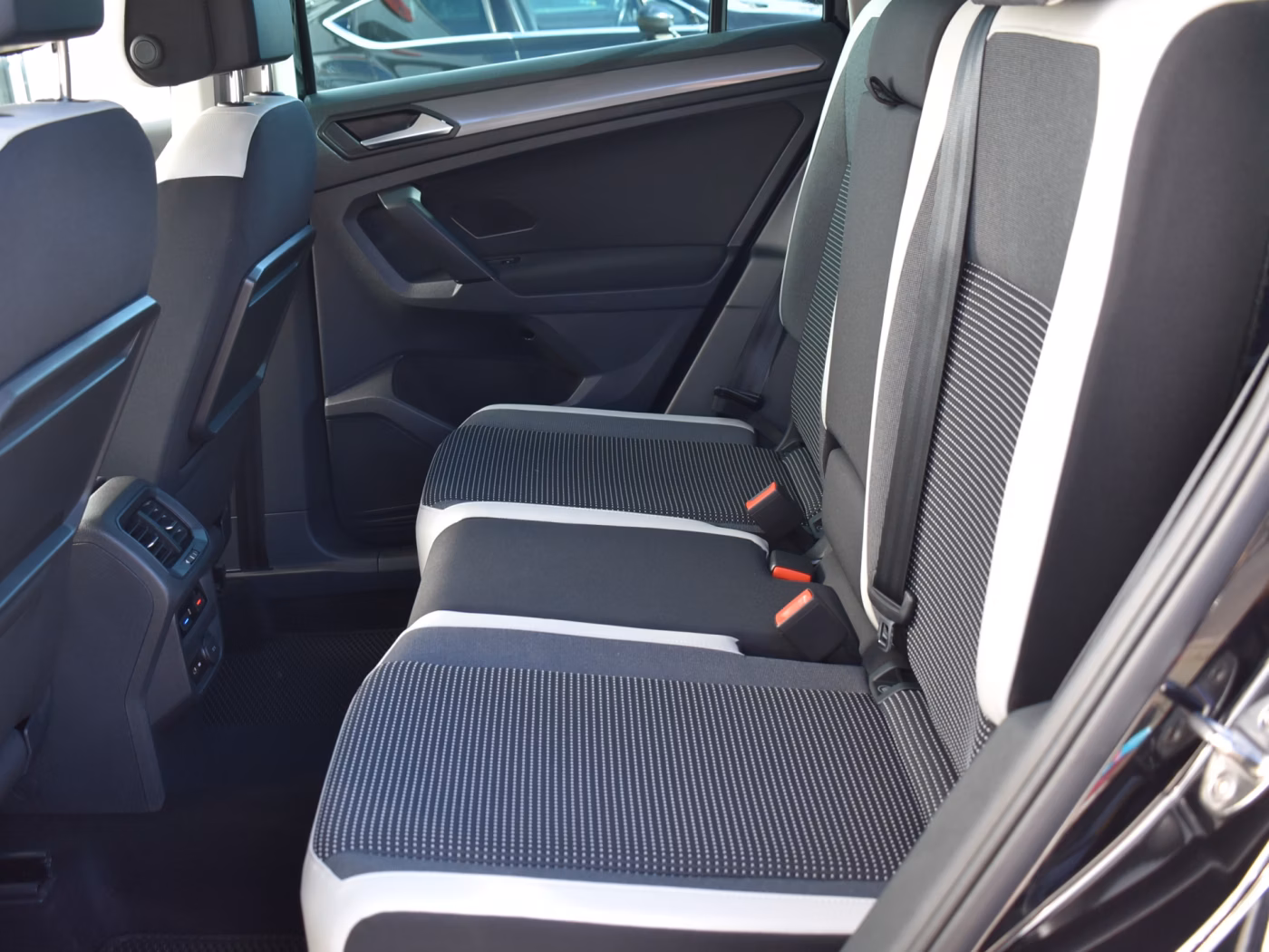 Volkswagen Tiguan фото 10