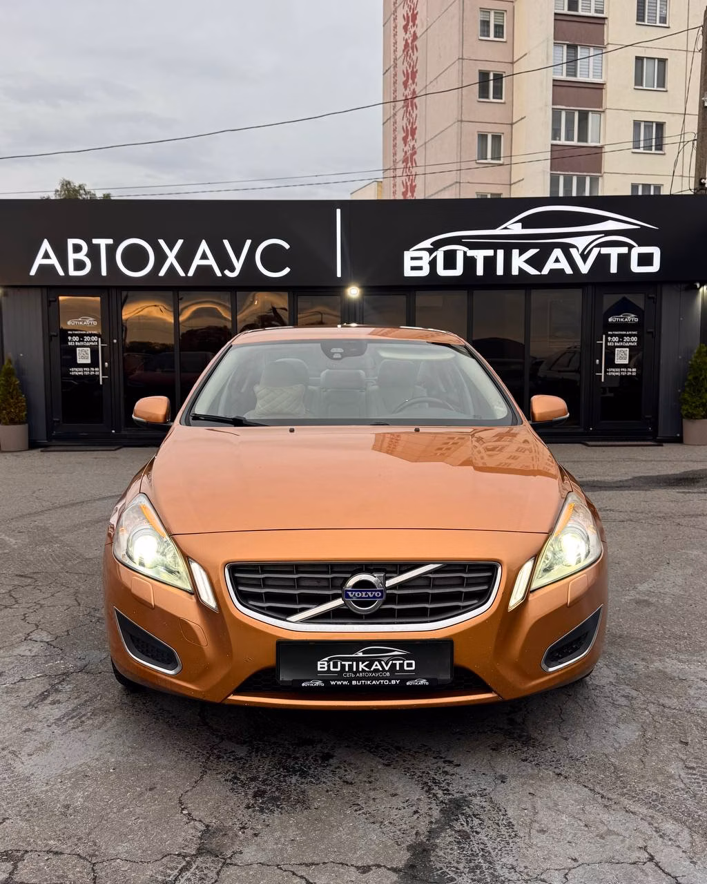 Volvo S60 фото 2