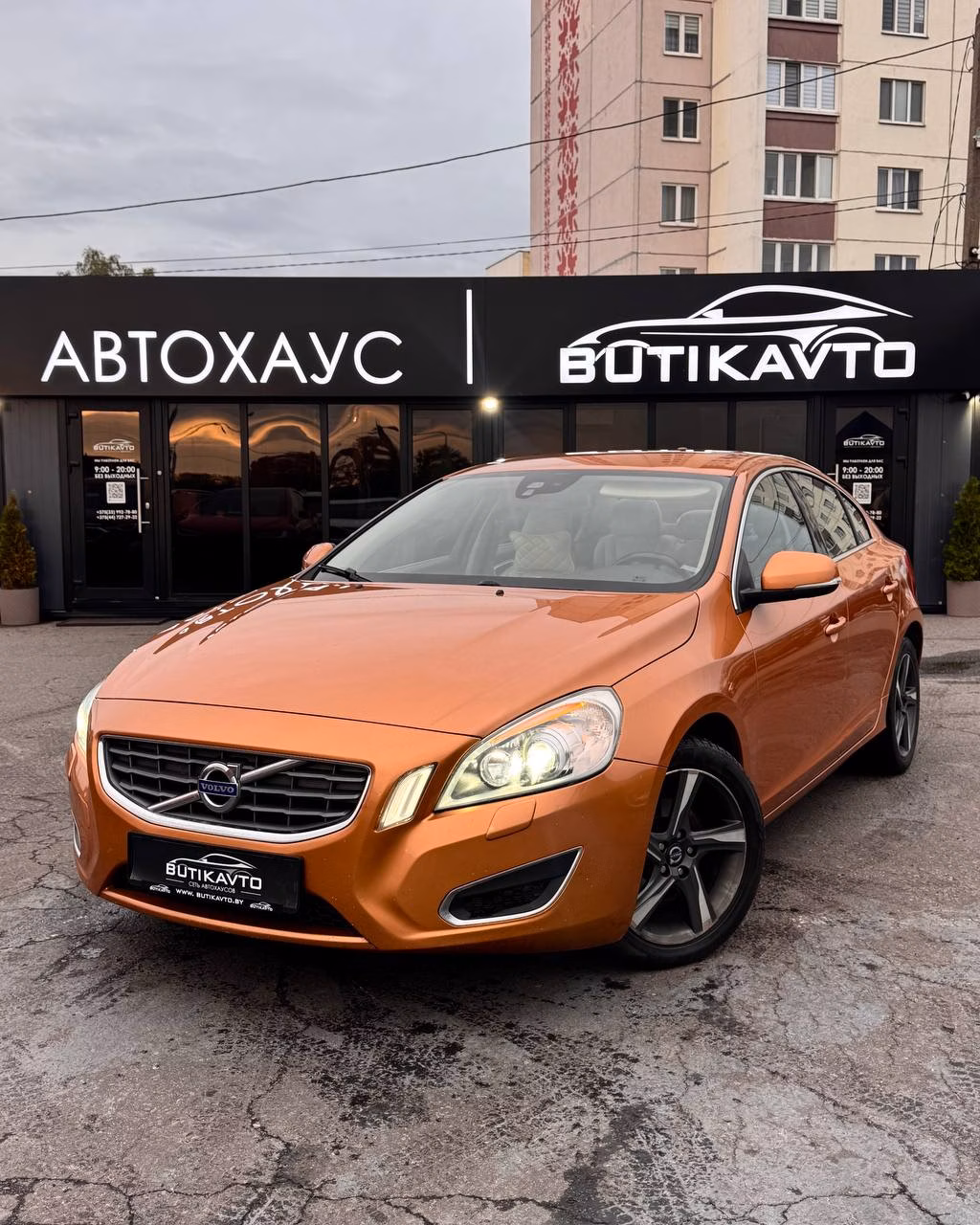 Volvo S60 фото 3