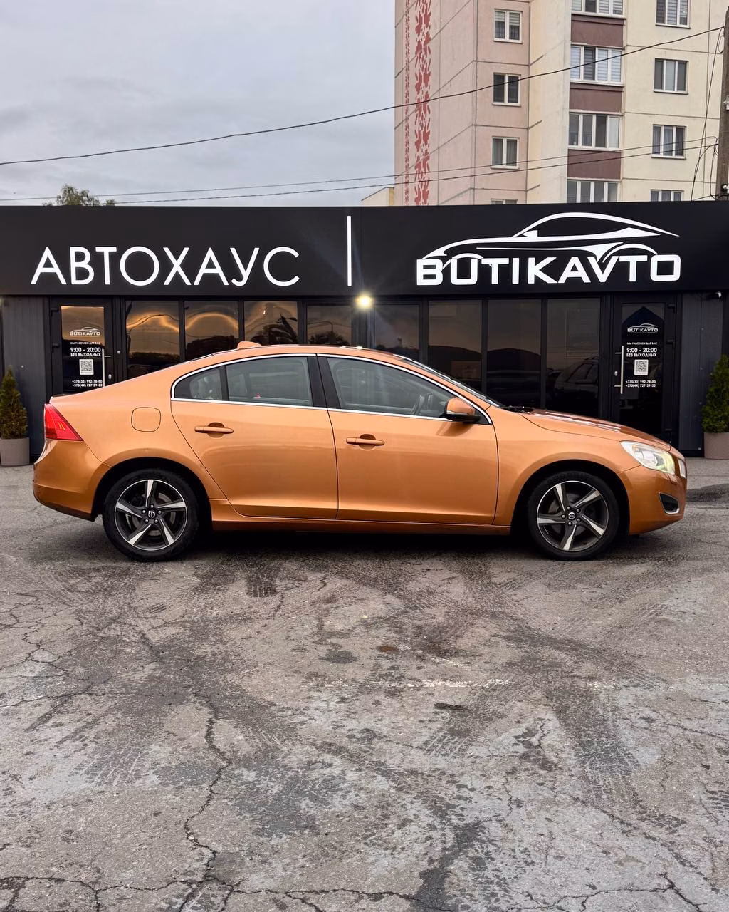 Volvo S60 фото 8