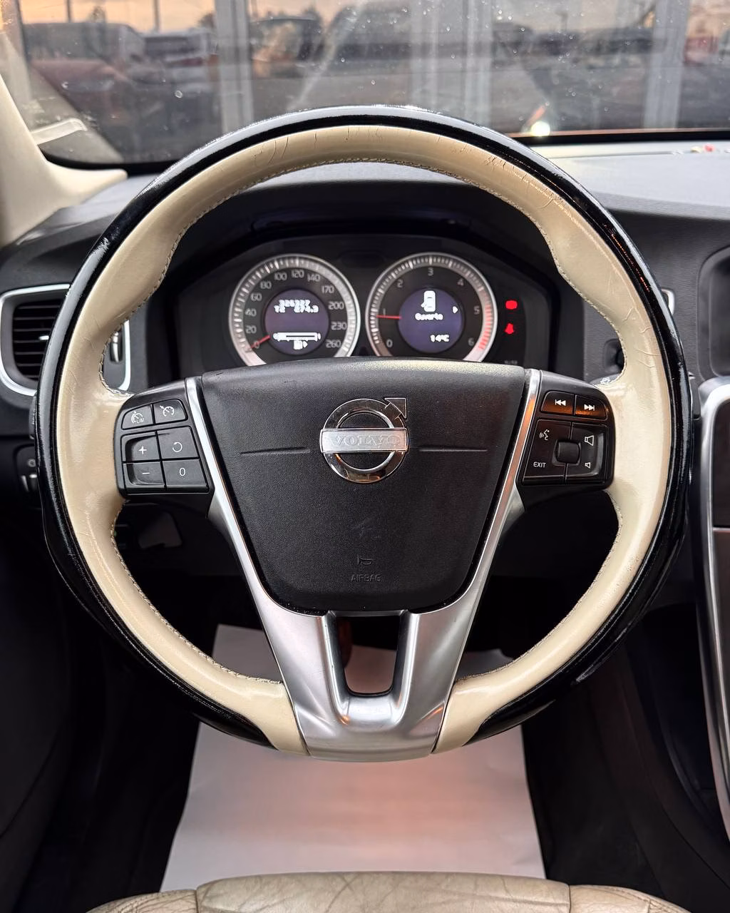Volvo S60 фото 15