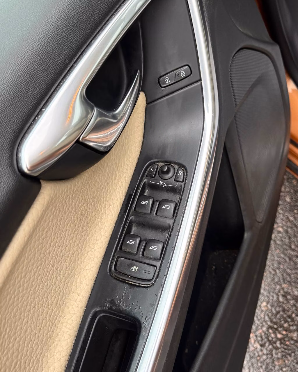 Volvo S60 фото 16