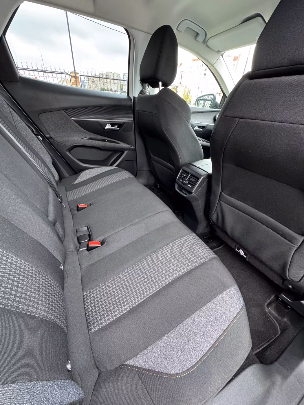 Peugeot 3008 фото 9