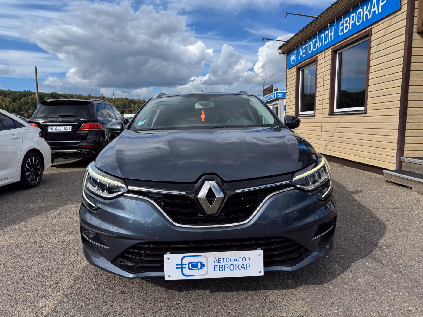 Renault Megane фото 2