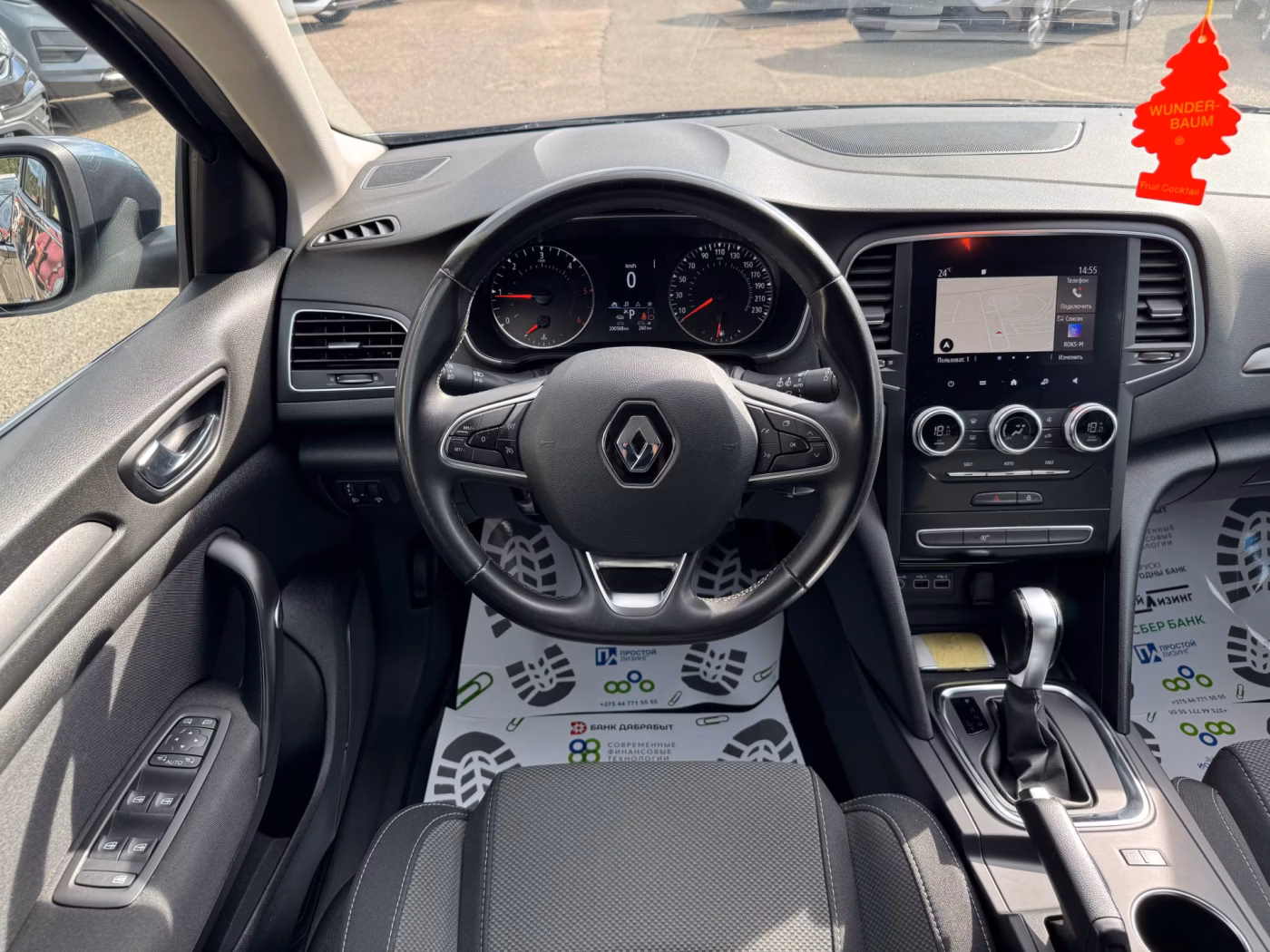 Renault Megane фото 10