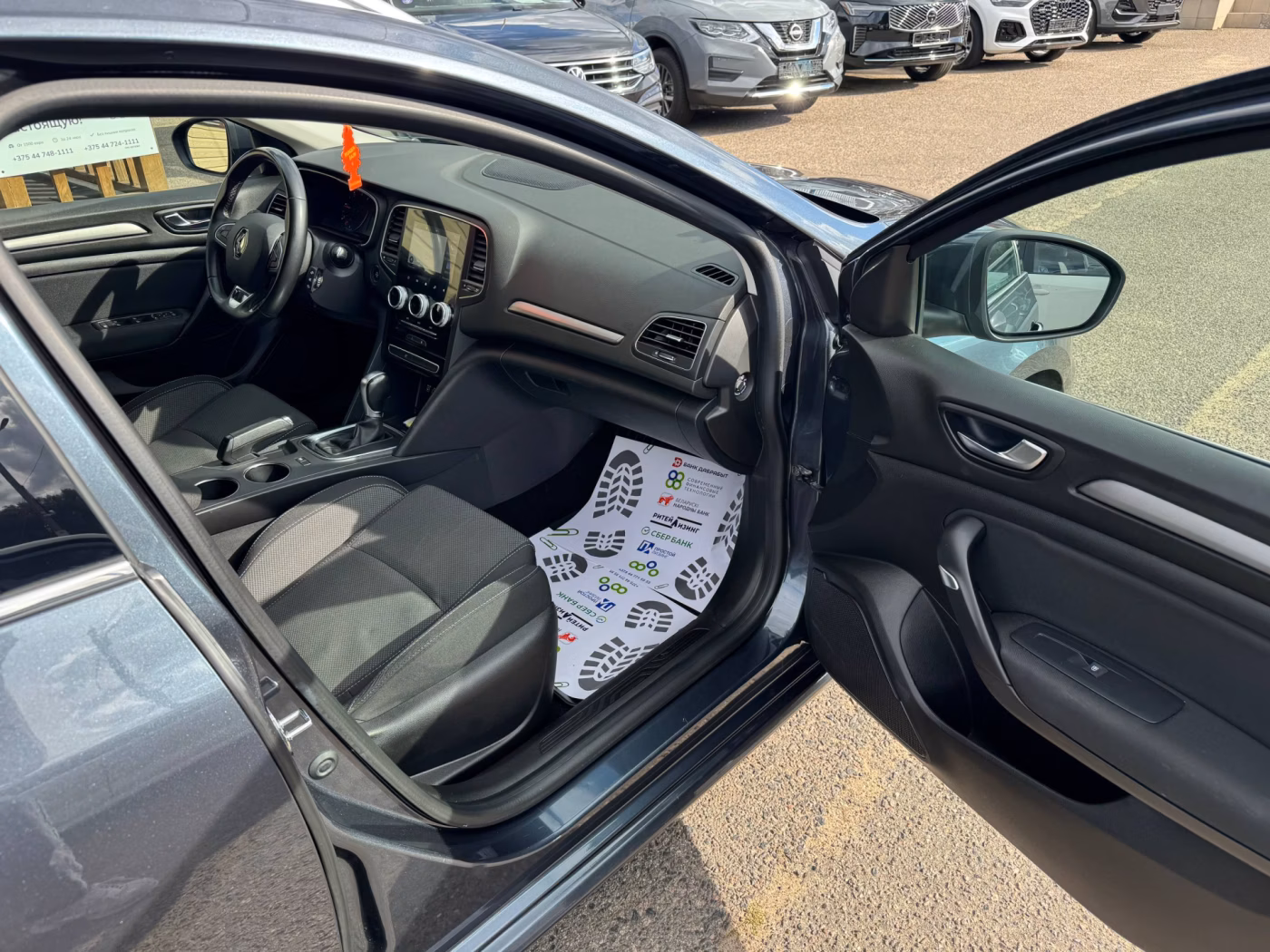 Renault Megane фото 12