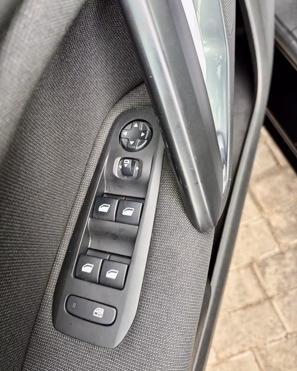 Peugeot 308 фото 17