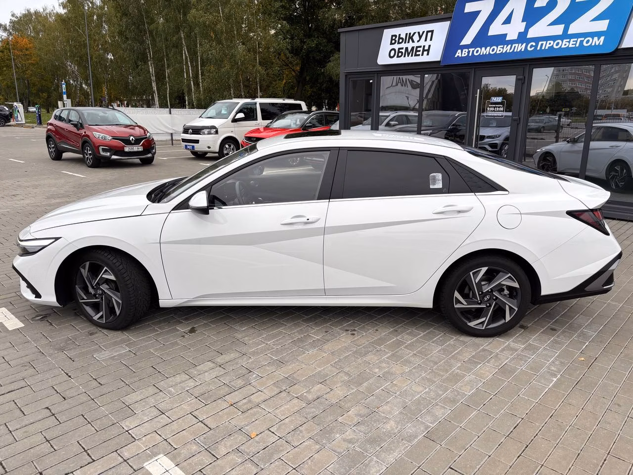 Hyundai Elantra фото 8
