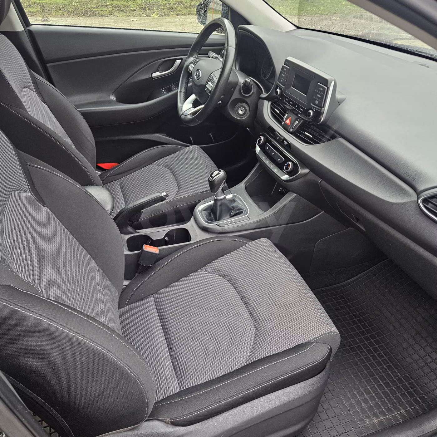 Hyundai i30 фото 8