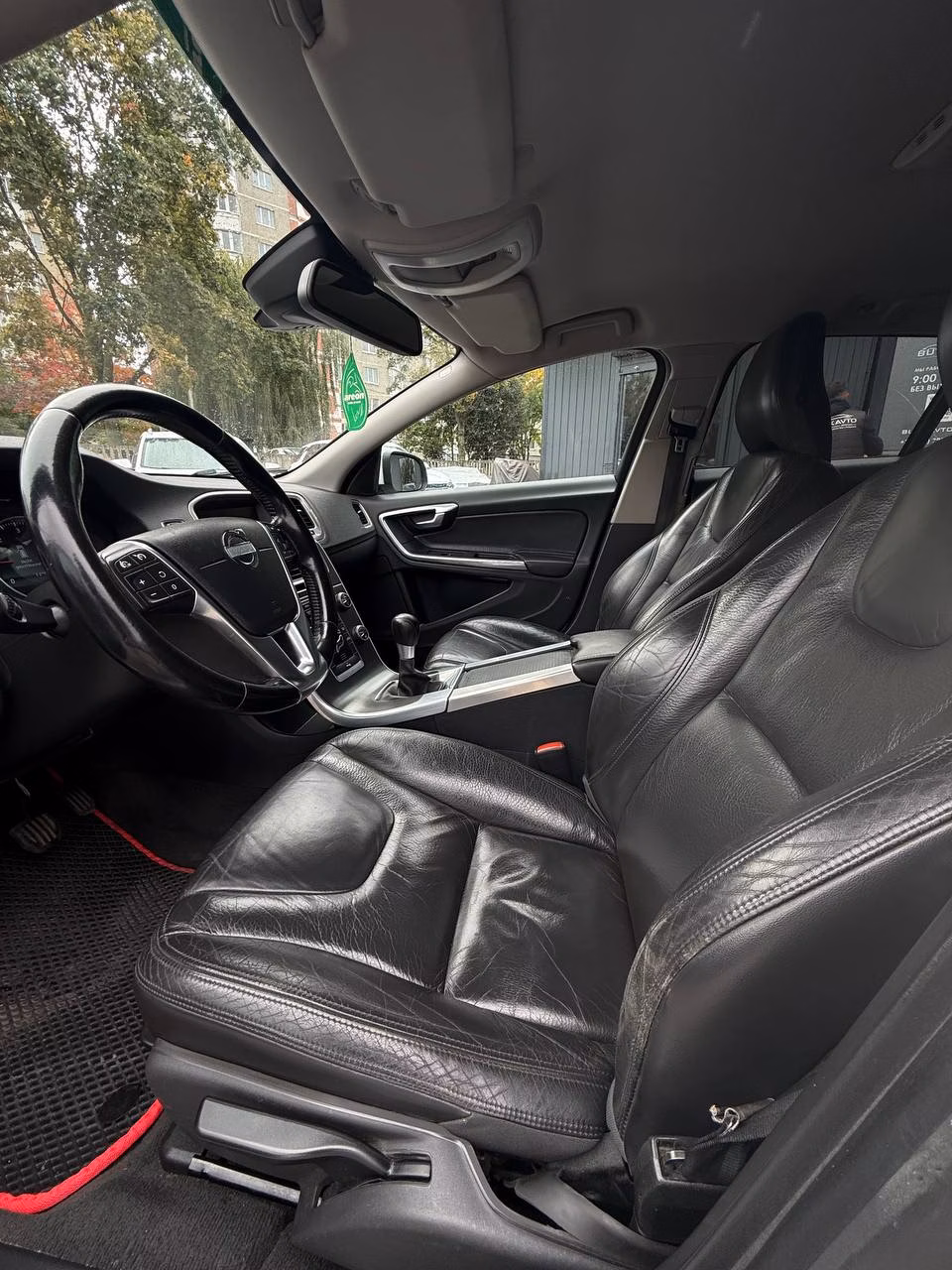 Volvo V60 фото 7