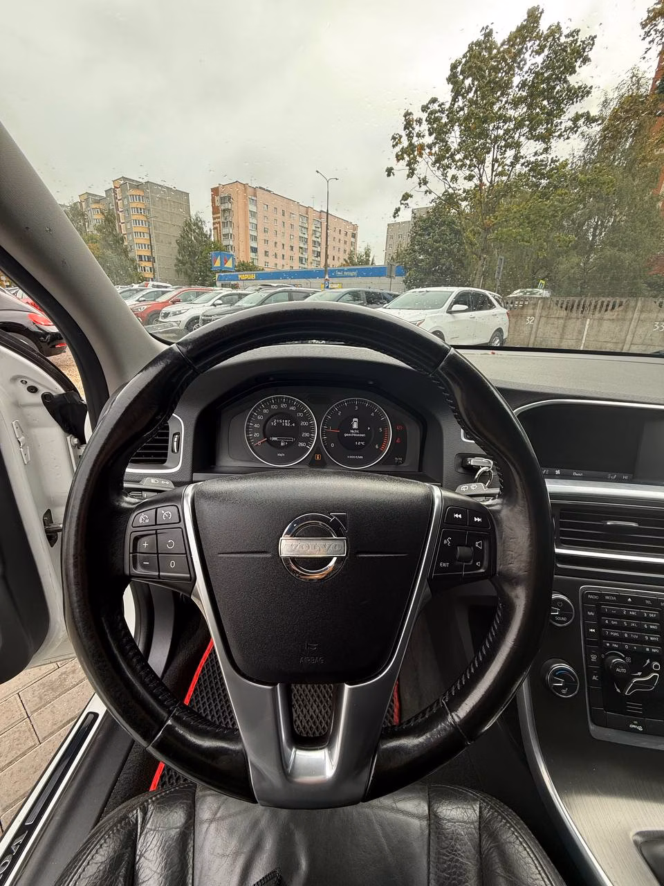 Volvo V60 фото 13