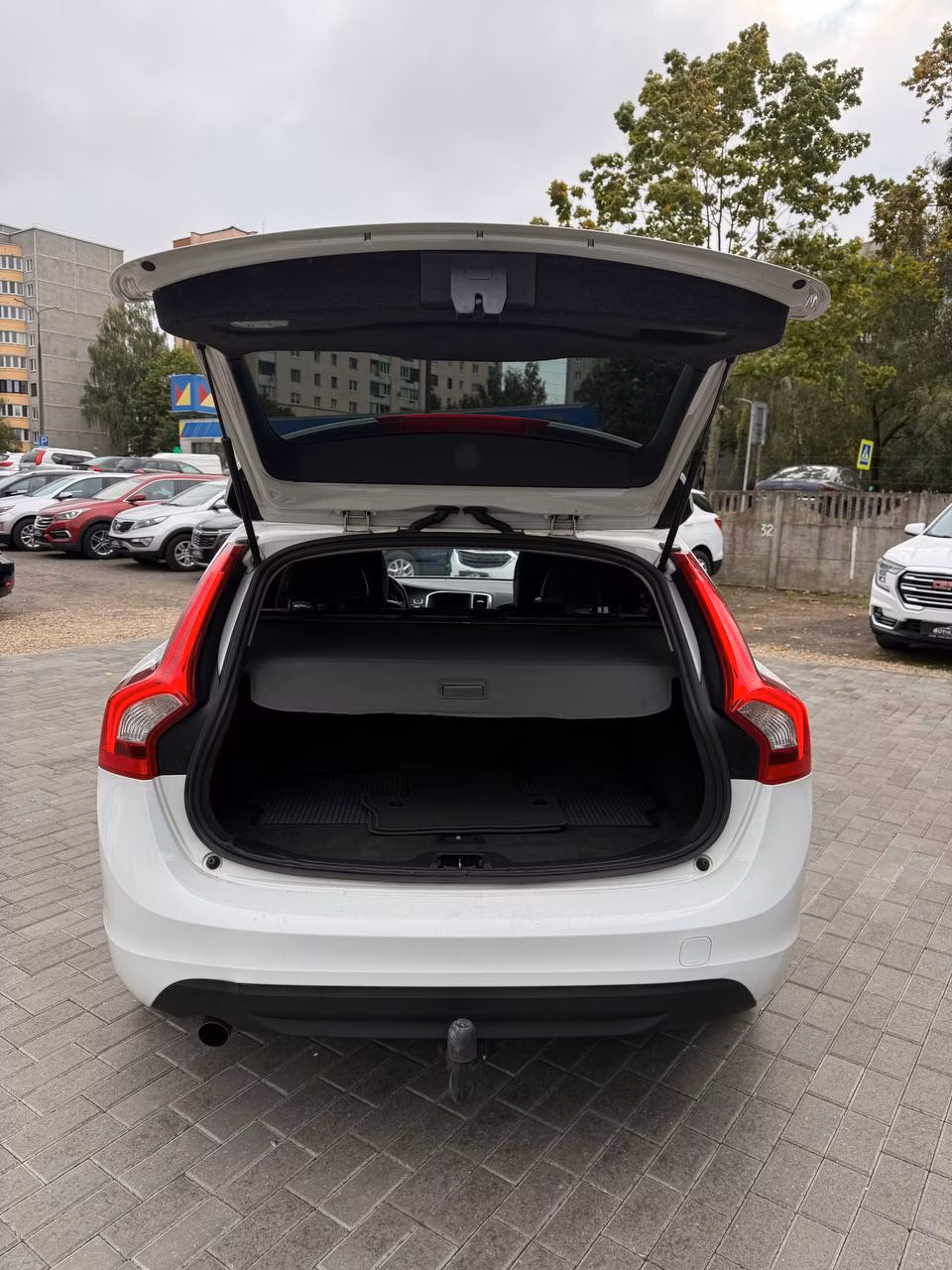 Volvo V60 фото 14