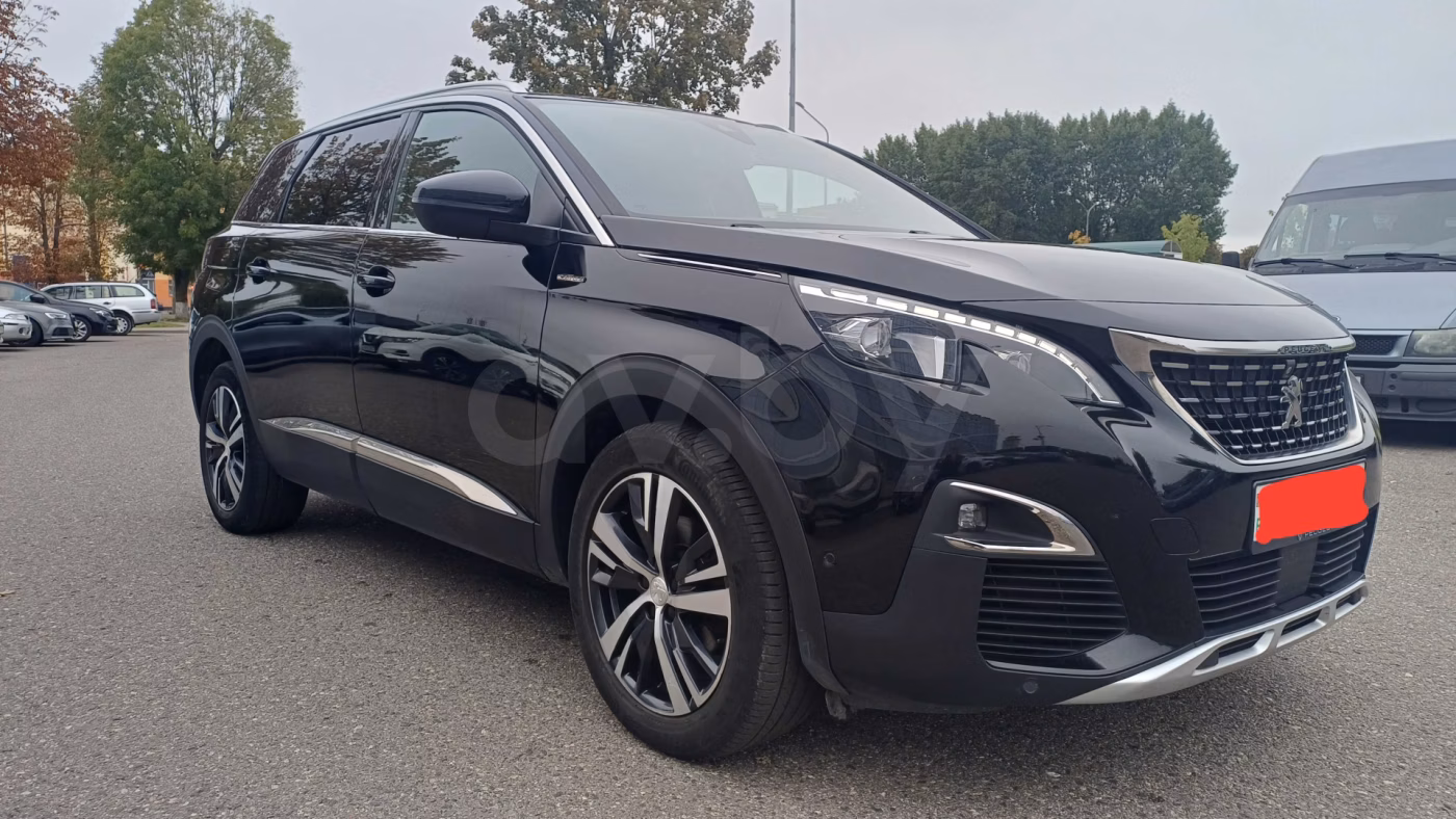 Peugeot 5008 фото 2