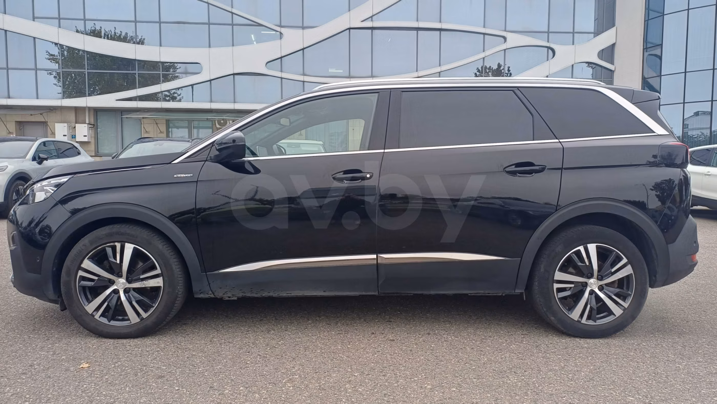 Peugeot 5008 фото 3