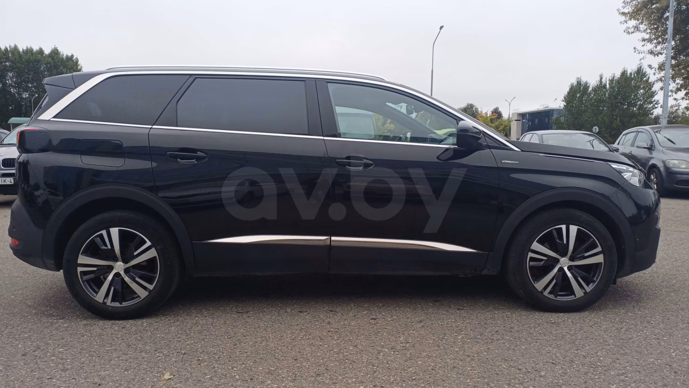Peugeot 5008 фото 4