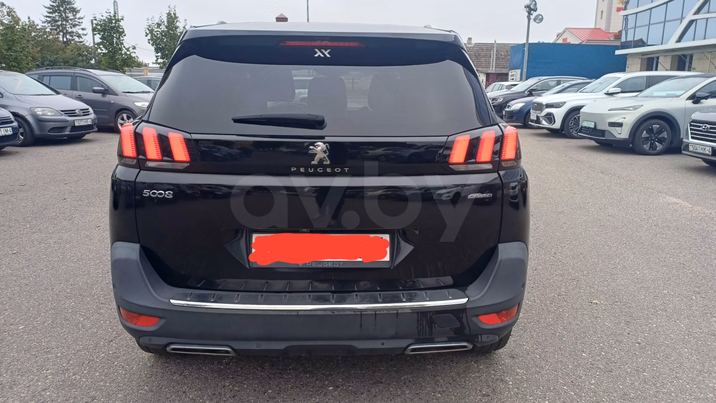 Peugeot 5008 фото 6