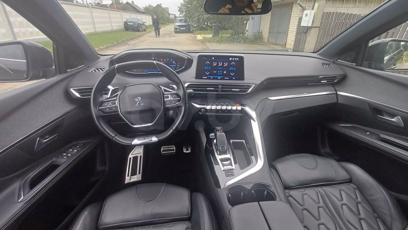 Peugeot 5008 фото 10