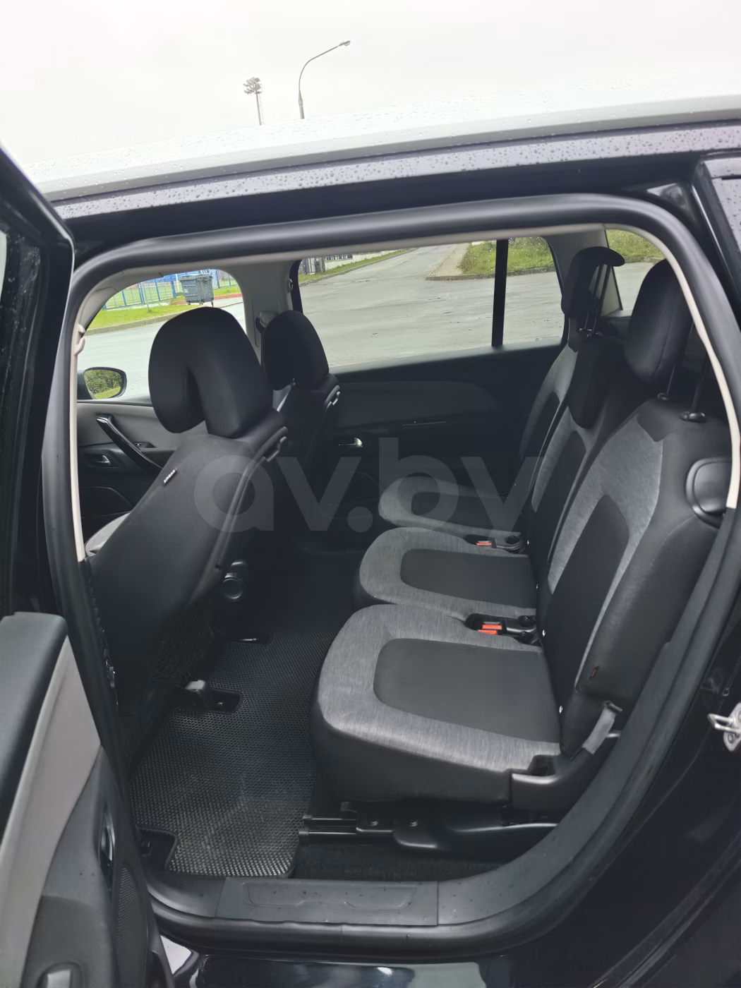 Citroen C4 Grand Spacetourer фото 8