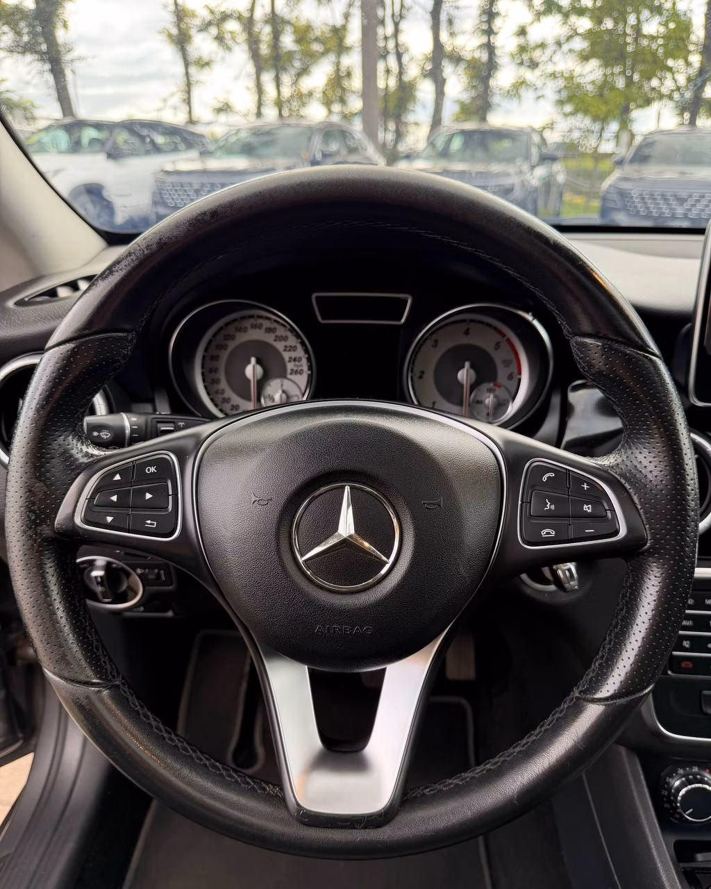 Mercedes-Benz CLA фото 13