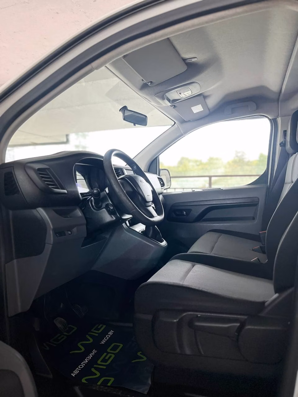 Peugeot Expert фото 11
