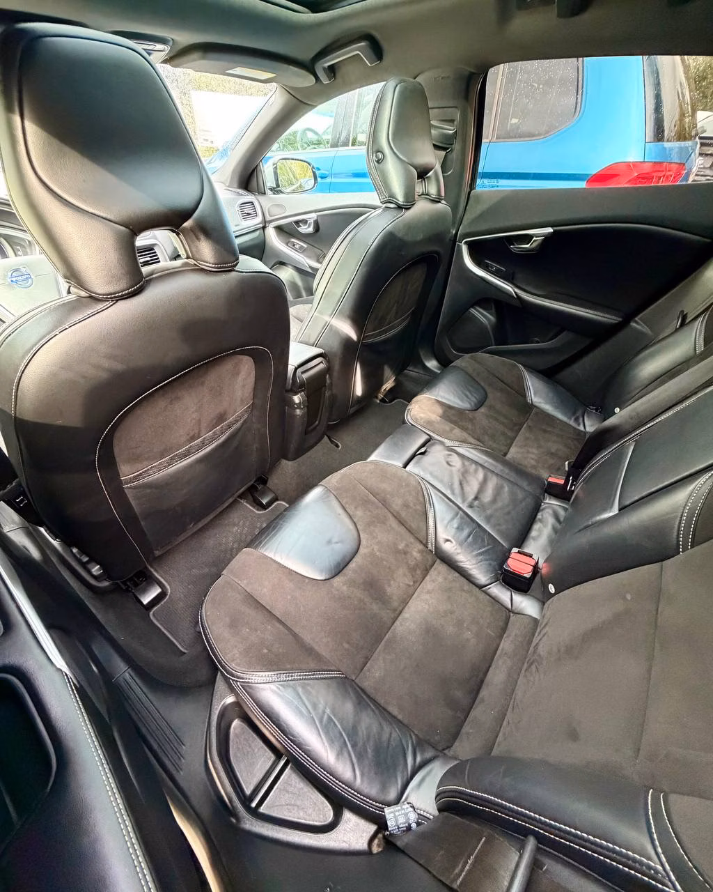 Volvo V40 фото 17