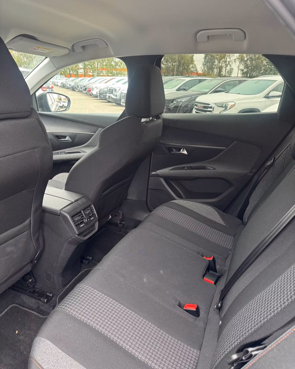 Peugeot 3008 фото 11
