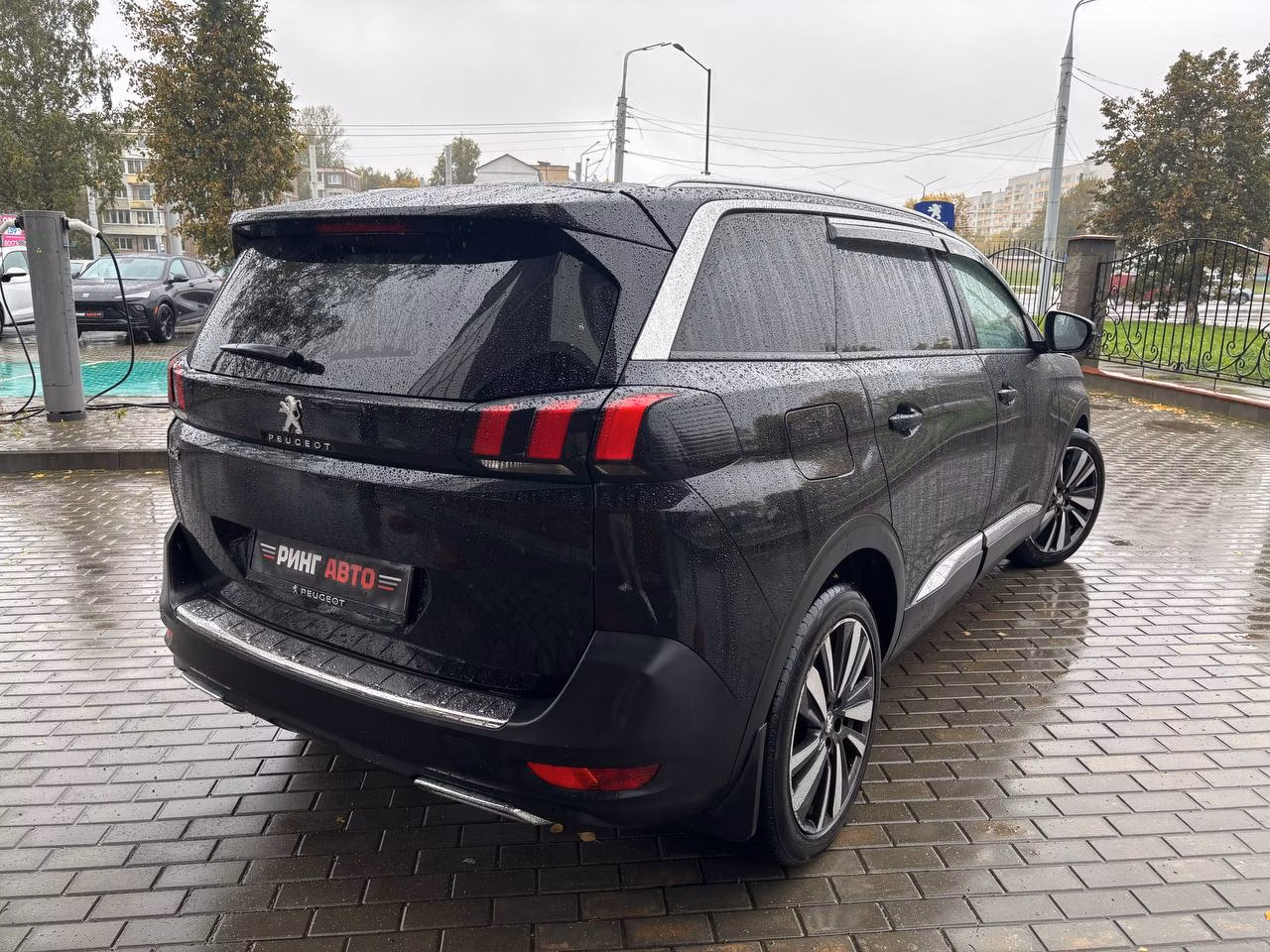 Peugeot 5008 фото 5