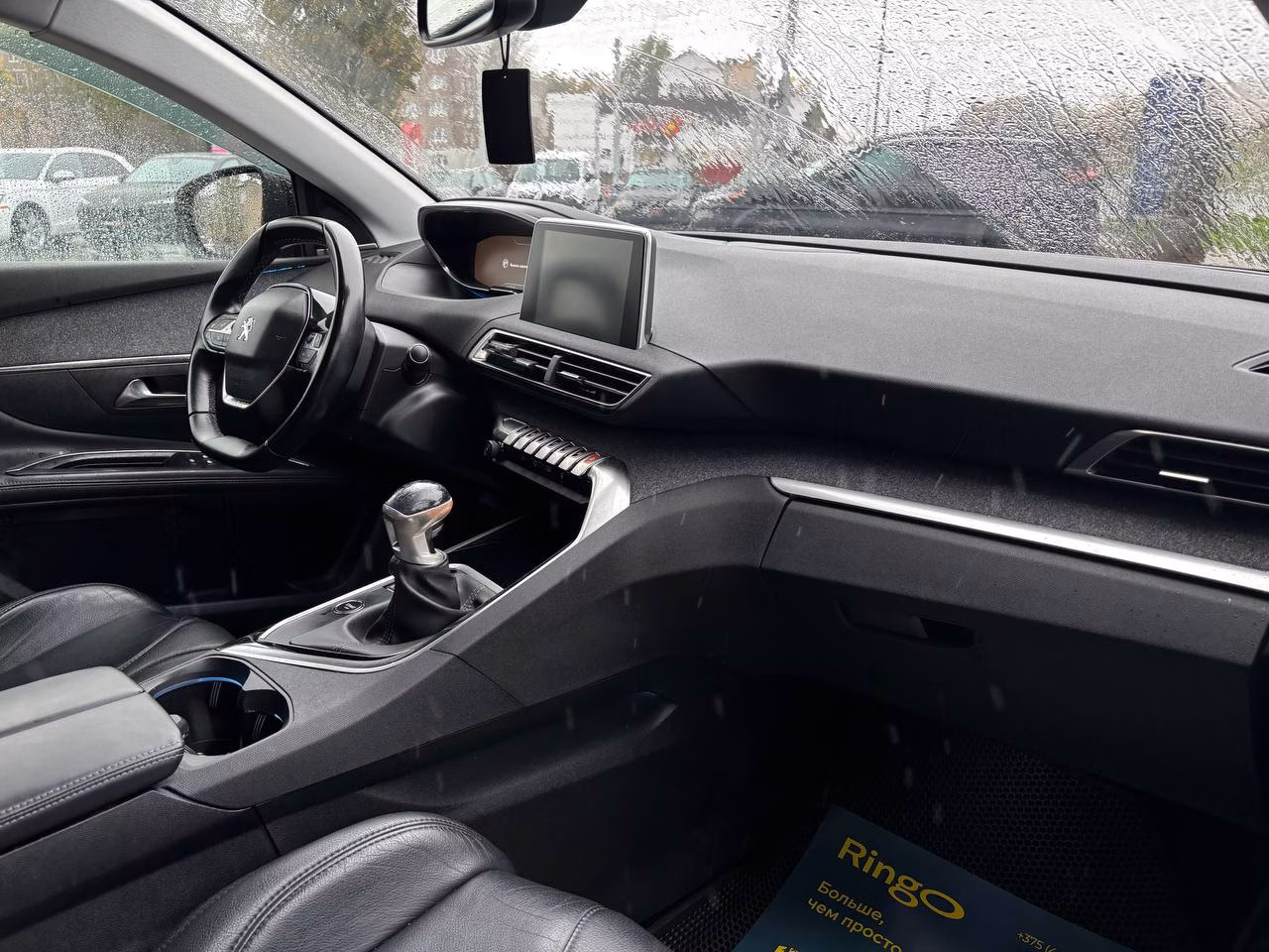 Peugeot 5008 фото 13