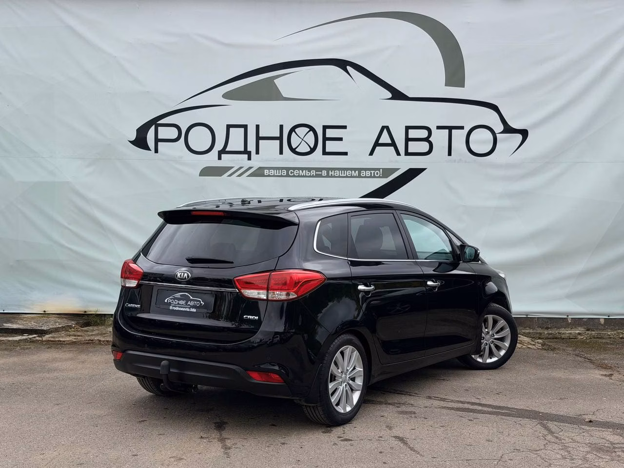 Kia Carens фото 6