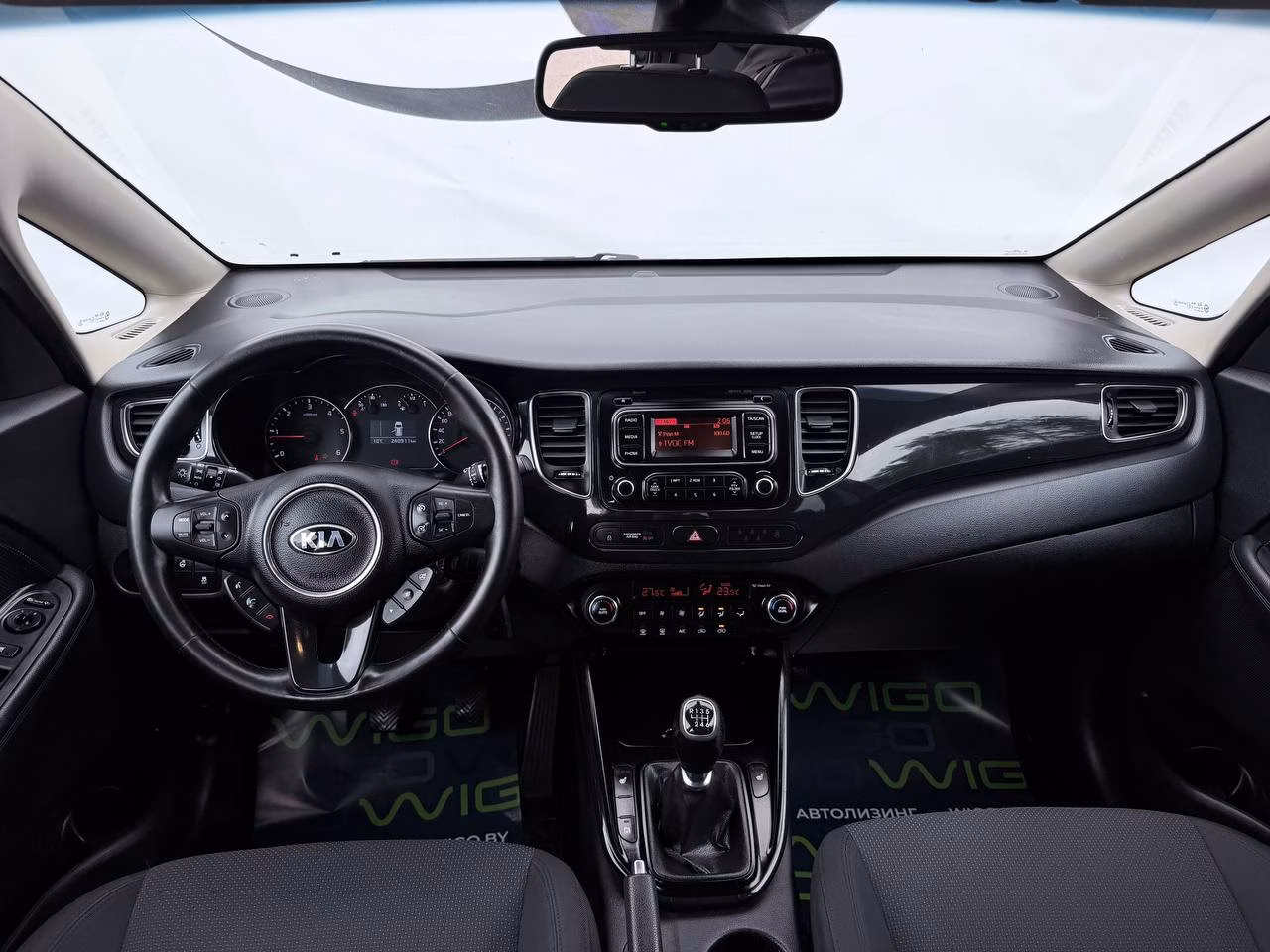 Kia Carens фото 10