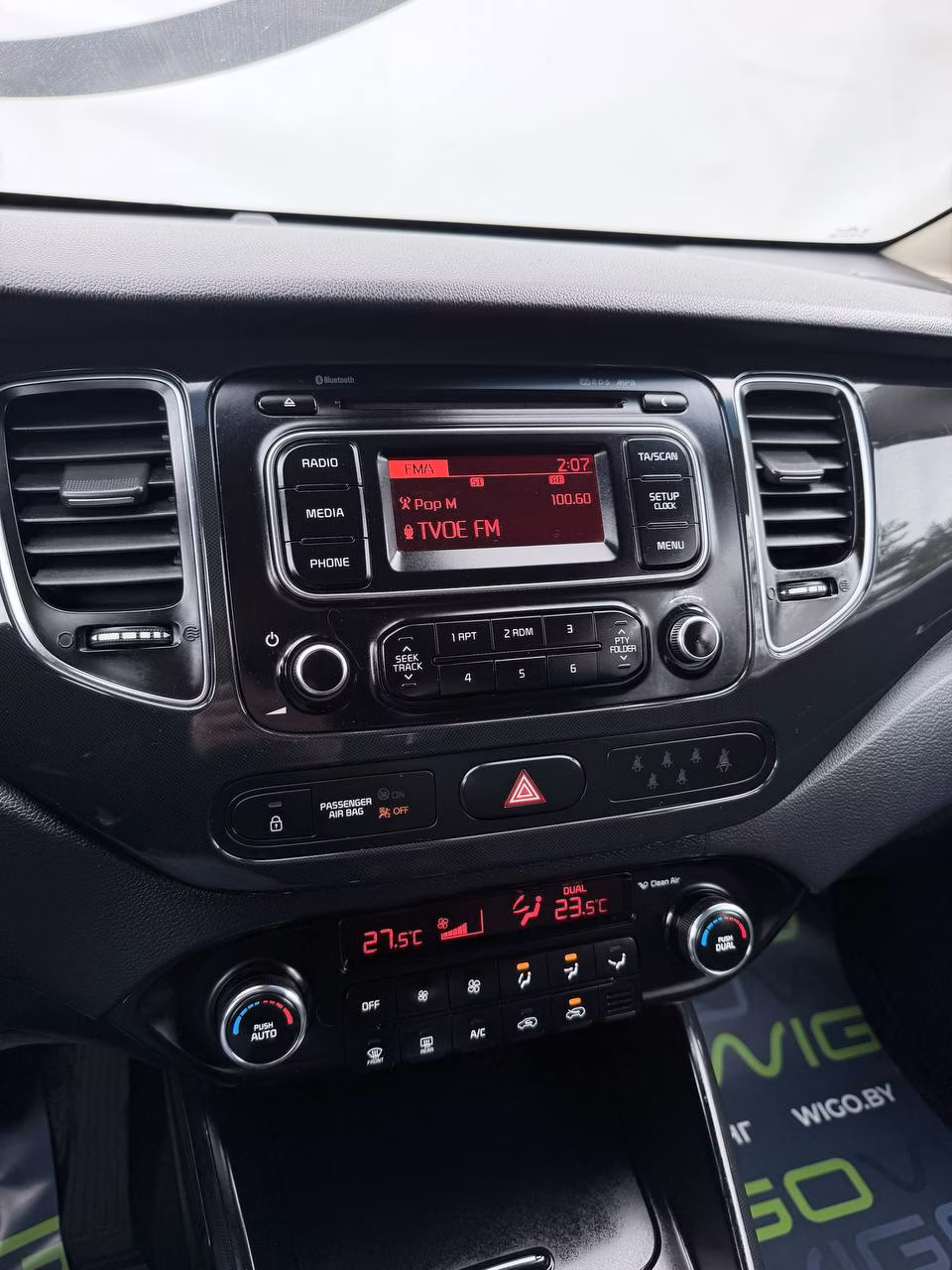 Kia Carens фото 11