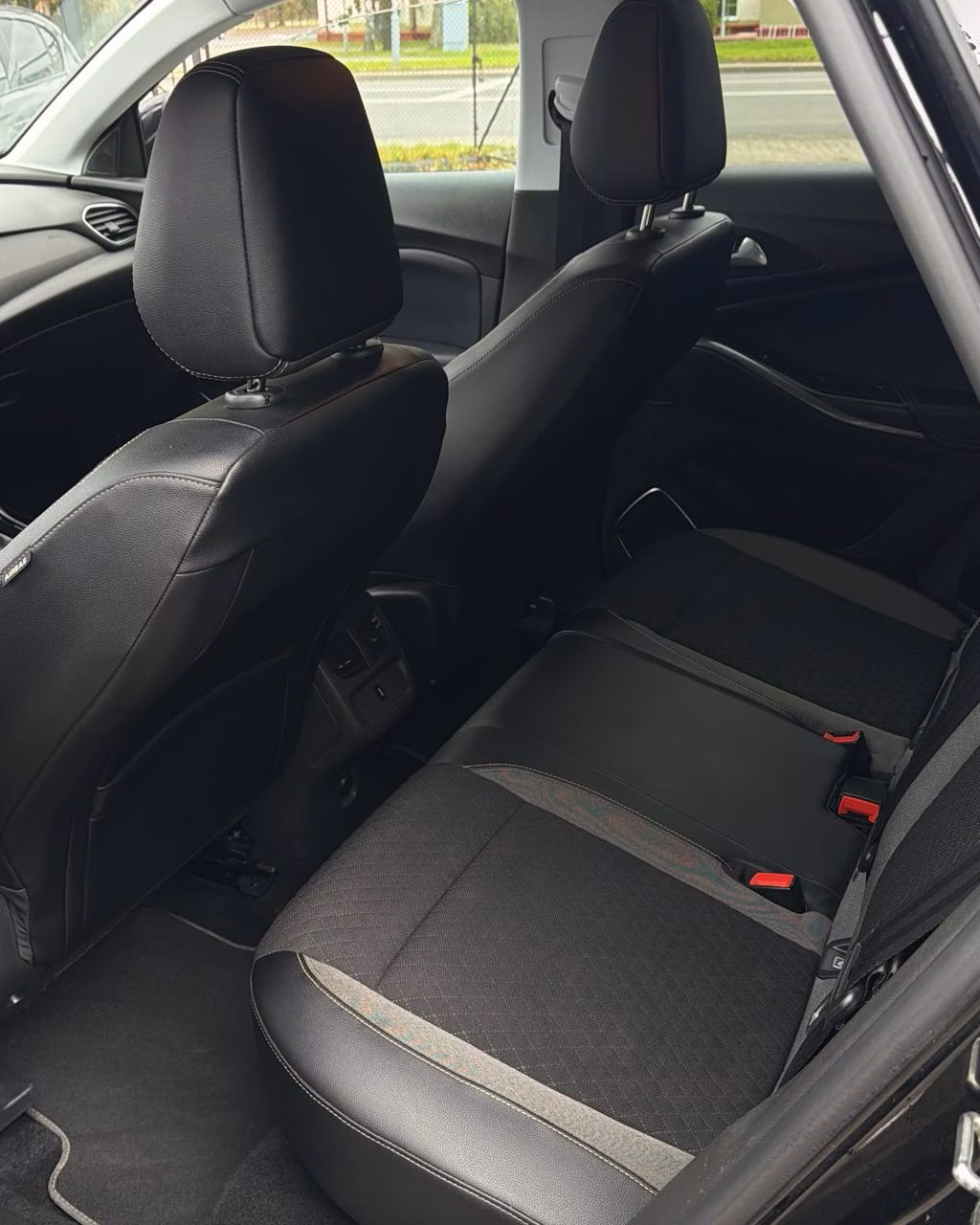 Opel Grandland X фото 11