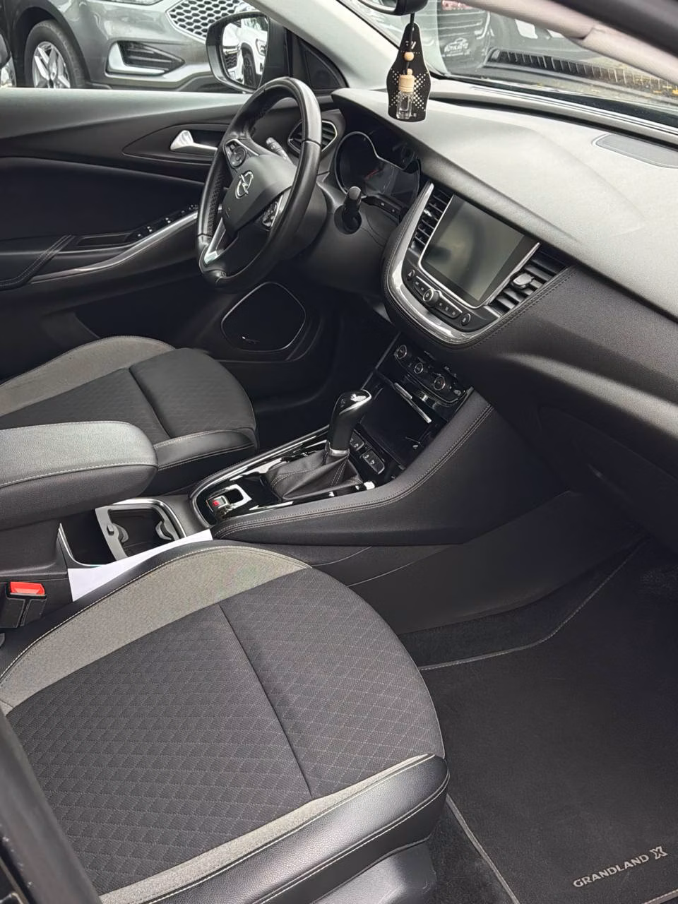 Opel Grandland X фото 13