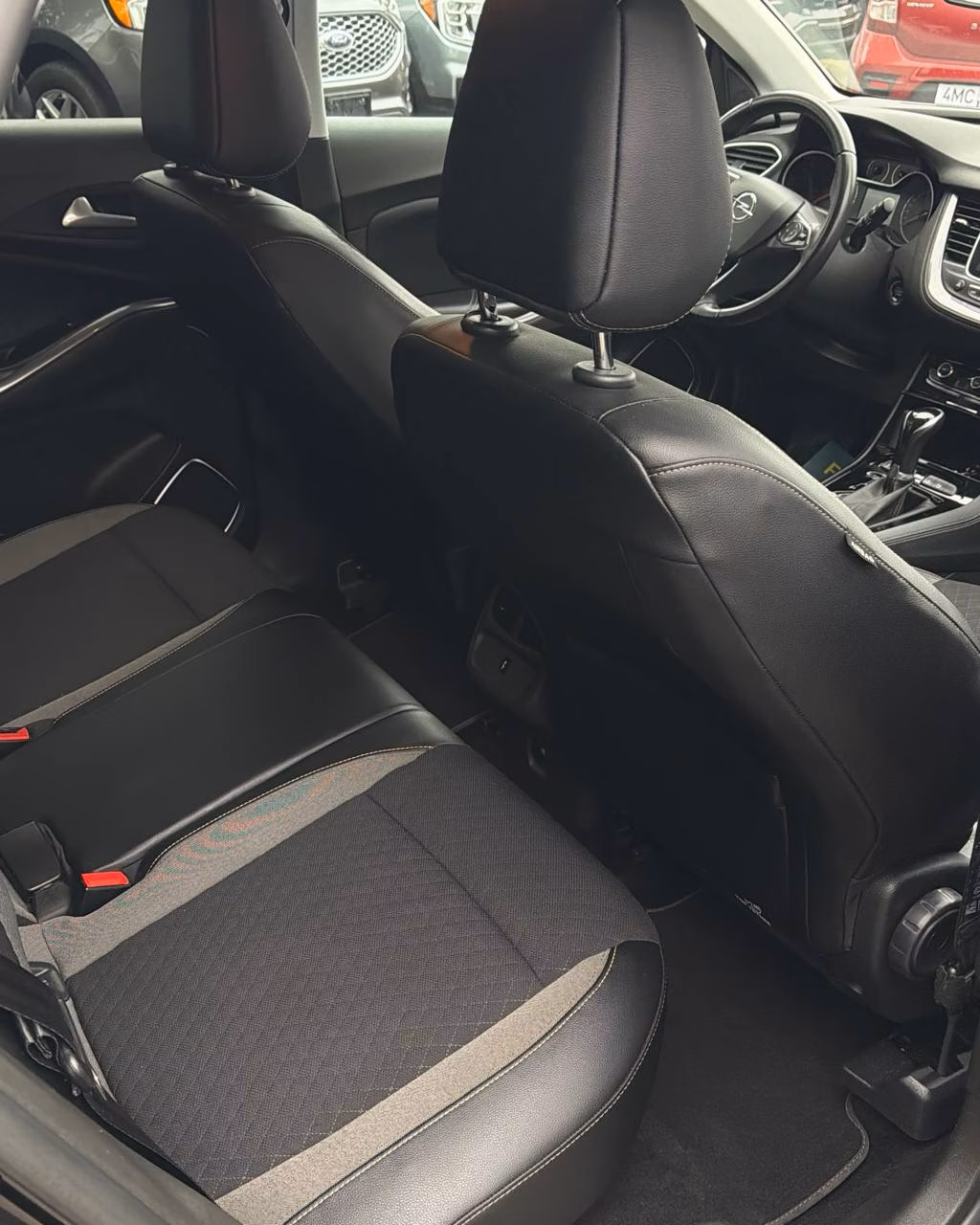 Opel Grandland X фото 14