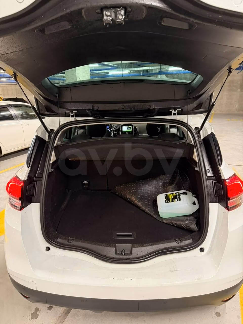 Renault Scenic фото 8