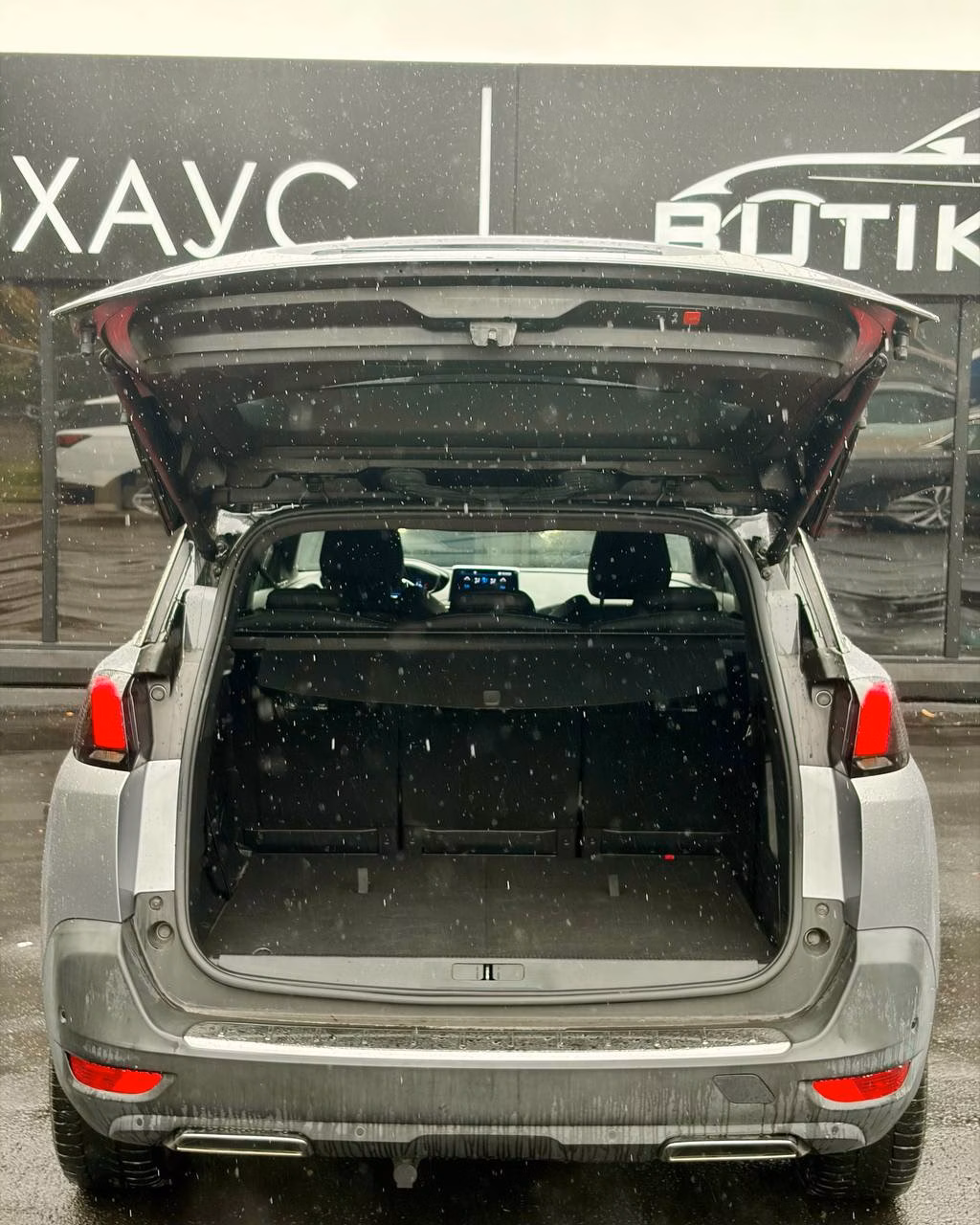 Peugeot 5008 фото 12