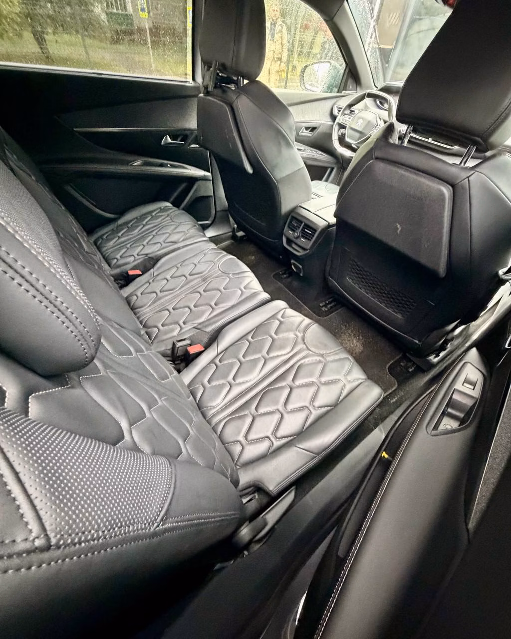 Peugeot 5008 фото 13