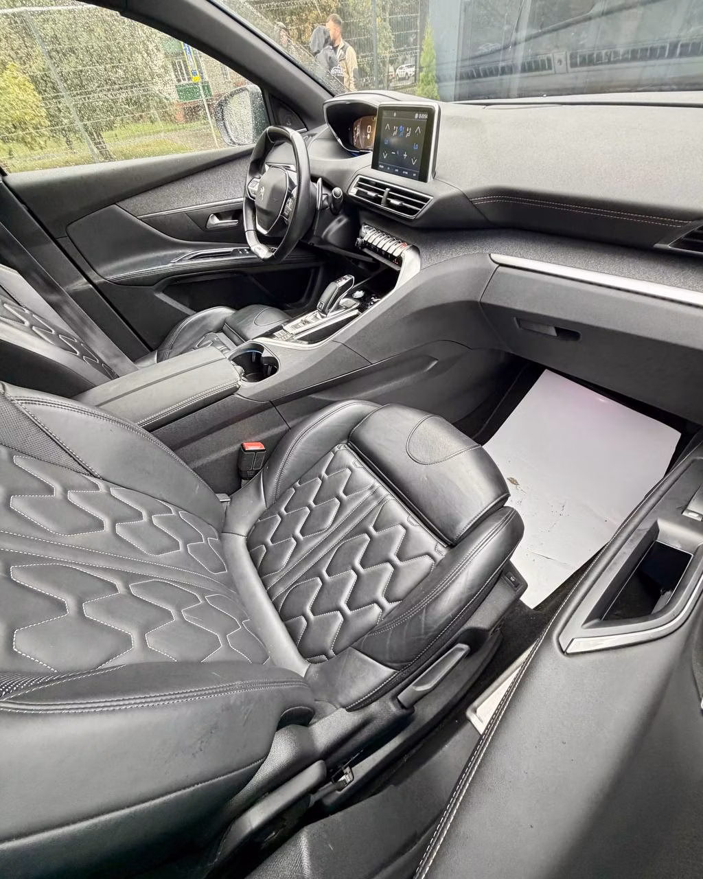 Peugeot 5008 фото 14