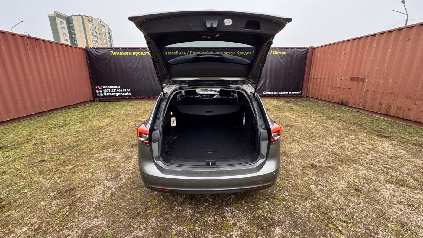 Opel Insignia фото 8
