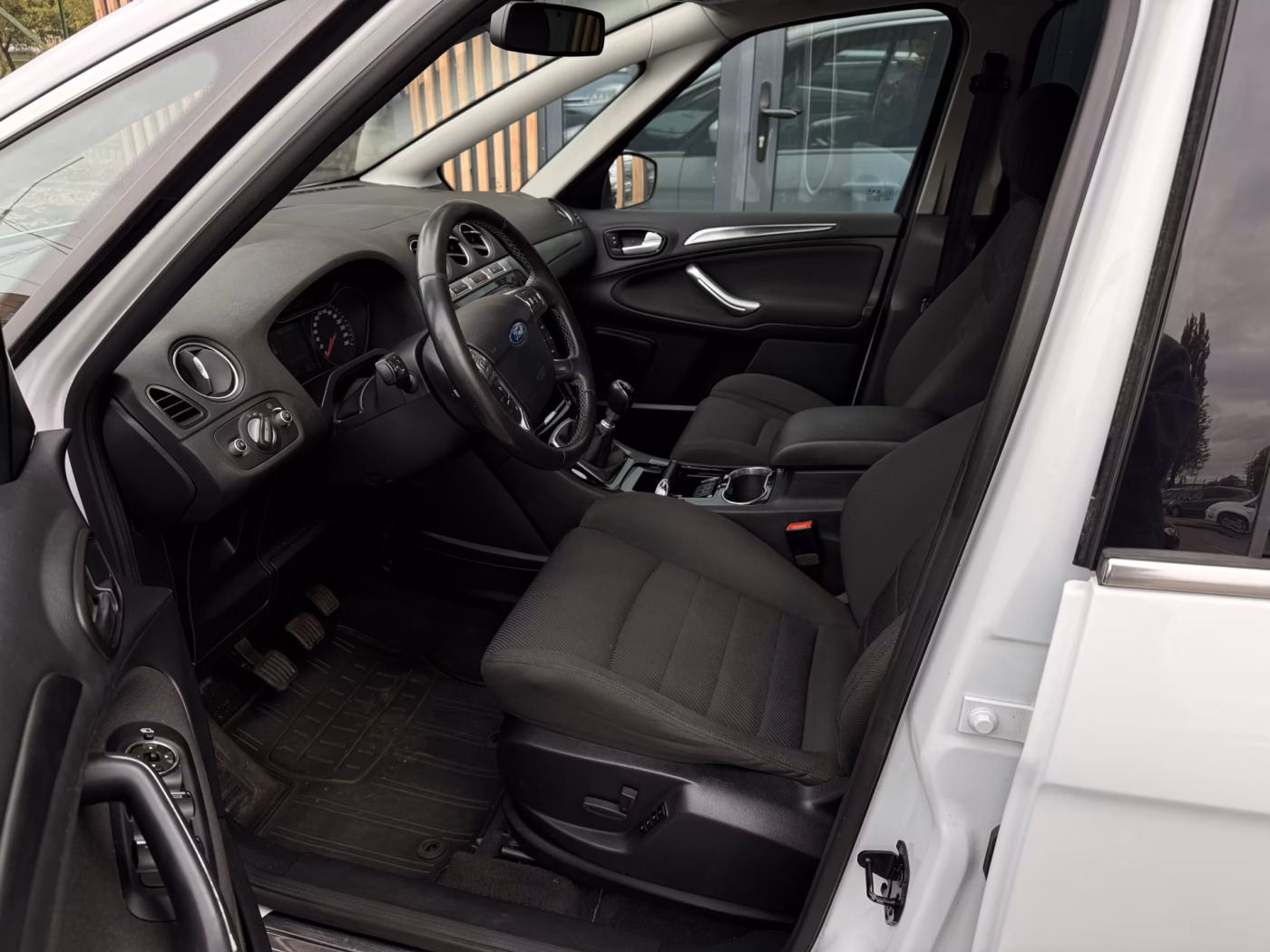 Ford S-MAX фото 6