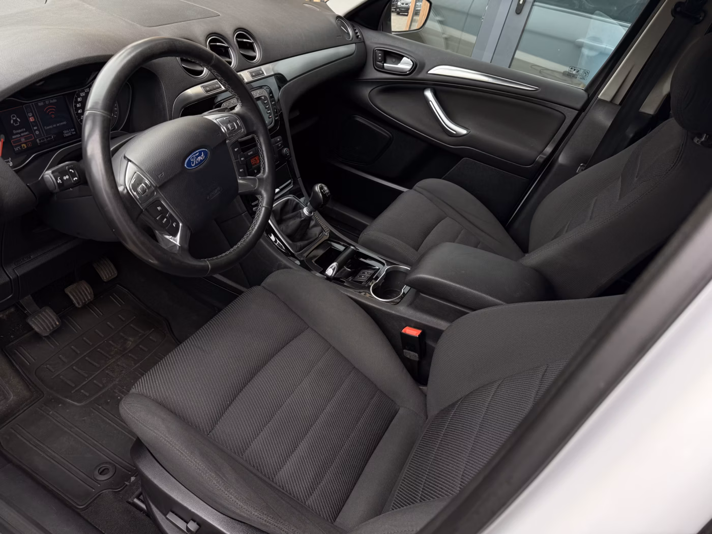 Ford S-MAX фото 7
