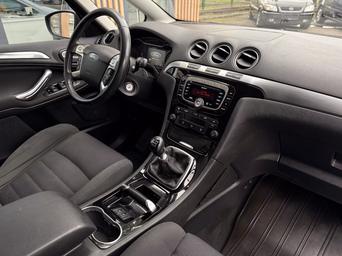 Ford S-MAX фото 9