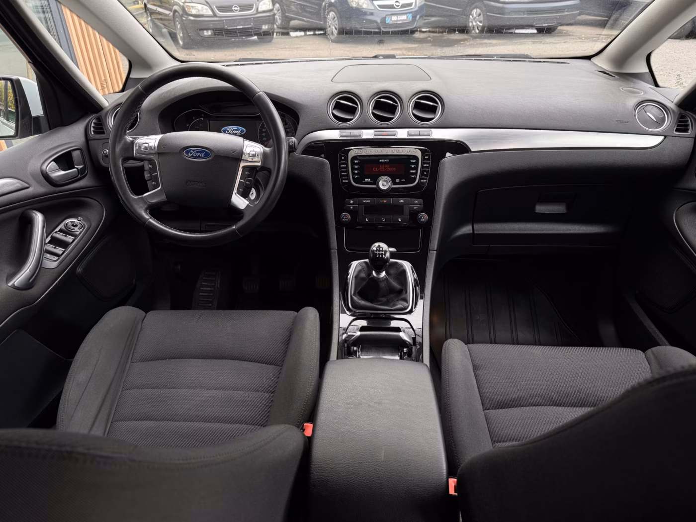 Ford S-MAX фото 10