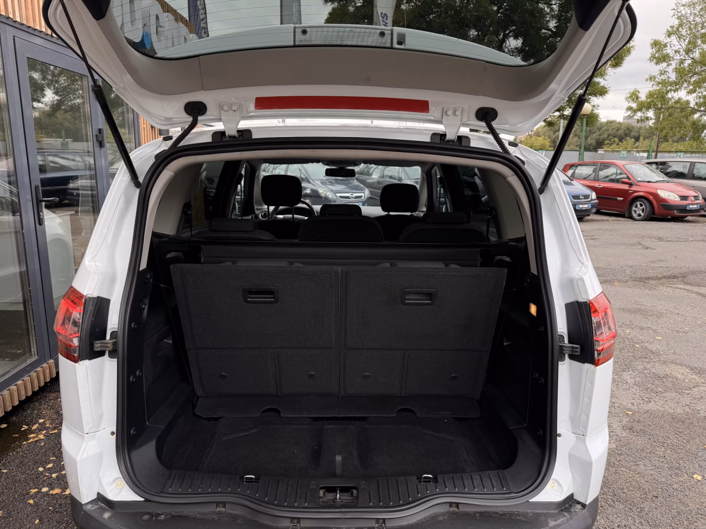 Ford S-MAX фото 12