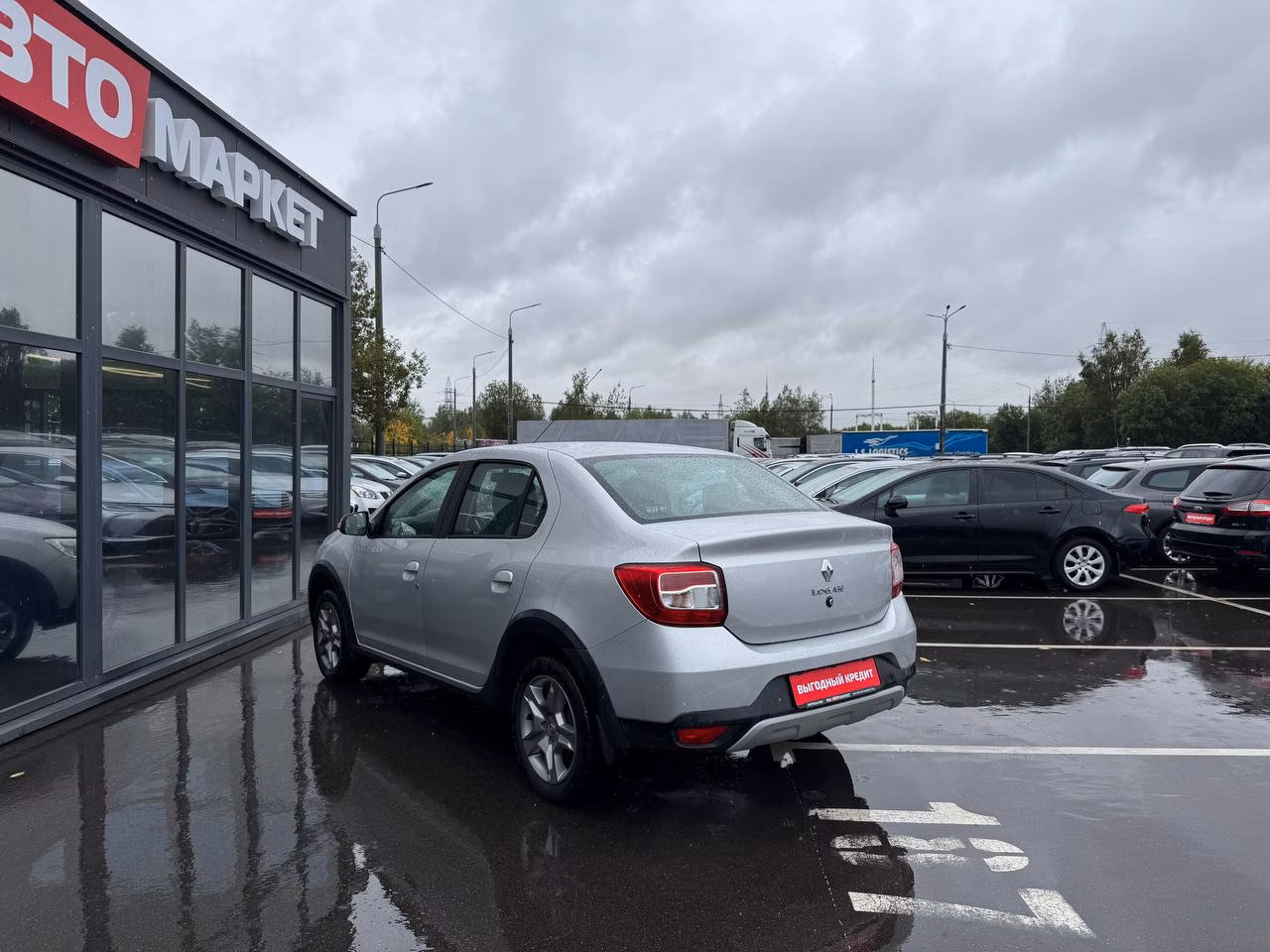 Renault Logan Stepway фото 7
