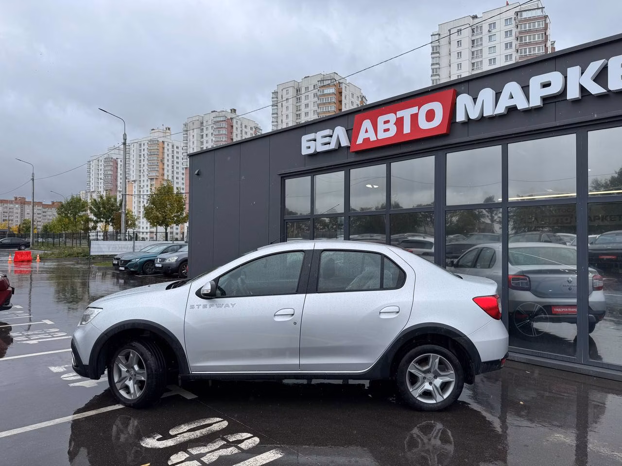 Renault Logan Stepway фото 8