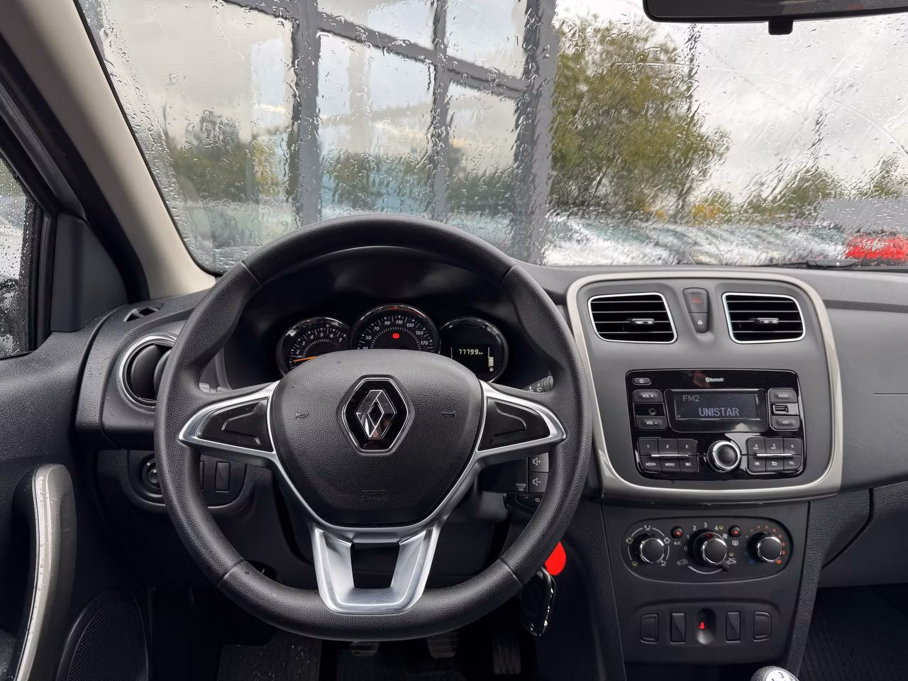 Renault Logan Stepway фото 10