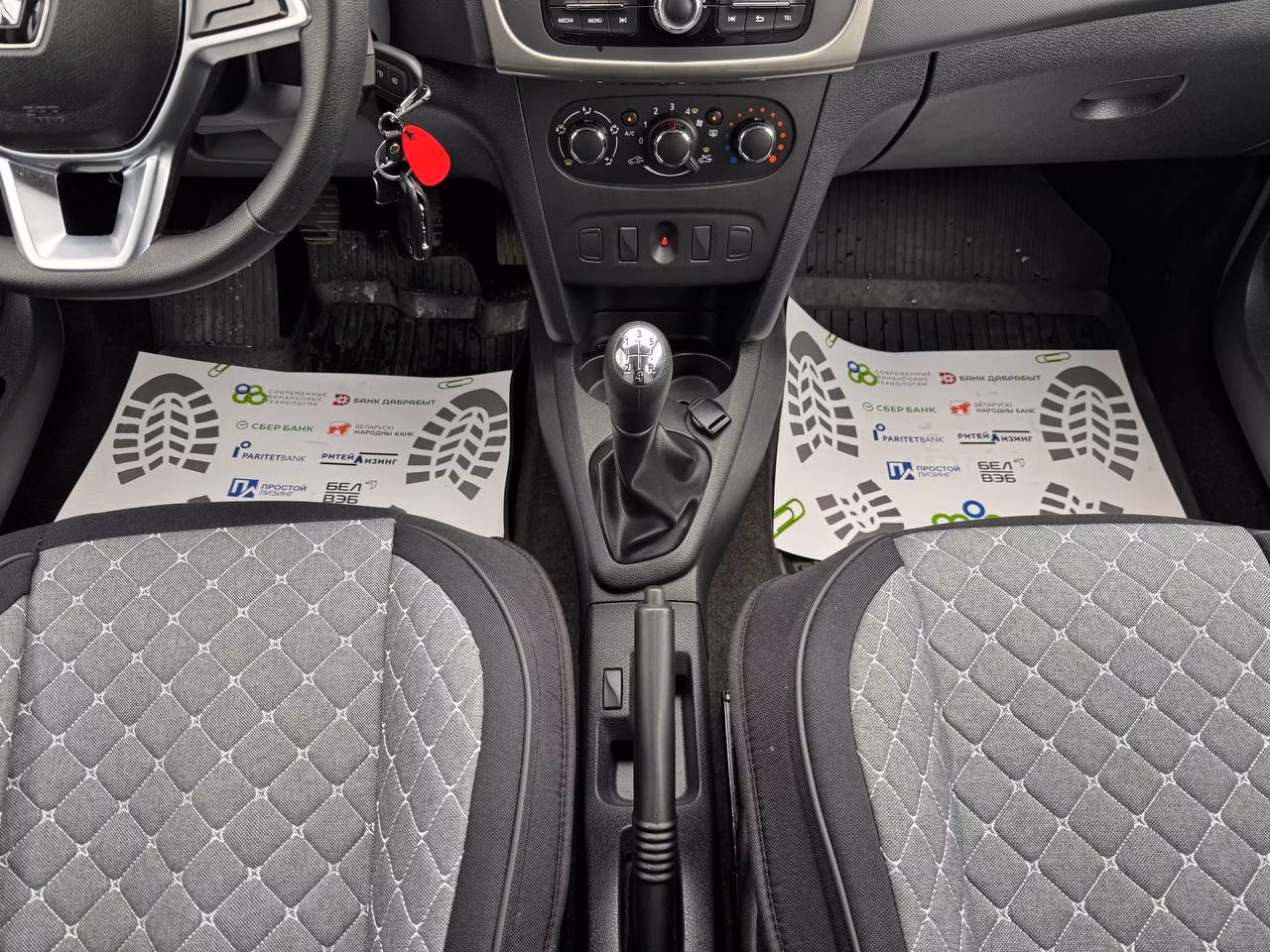 Renault Logan Stepway фото 13